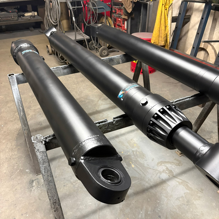 Cylindres hydrauliques remis à neuf dans l’atelier d’Atelier SD